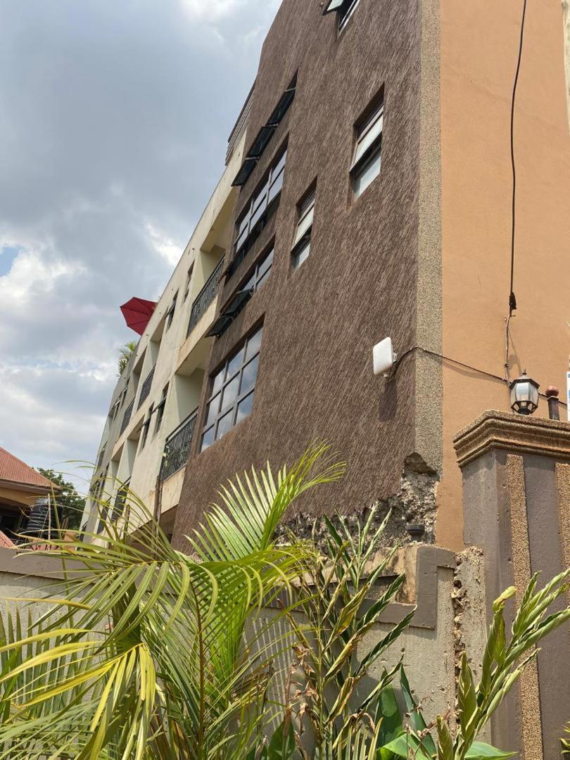 Javelin Hotel , Kampala, Uganda Tula Extérieur photo