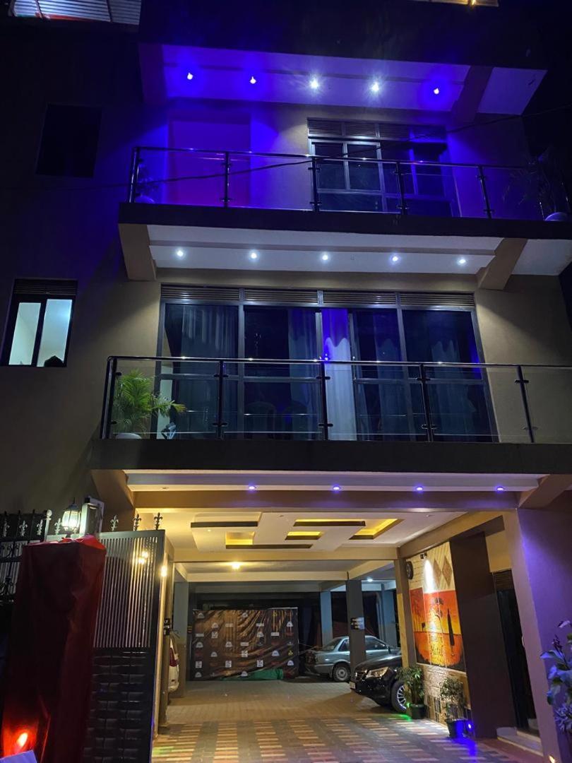 Javelin Hotel , Kampala, Uganda Tula Extérieur photo