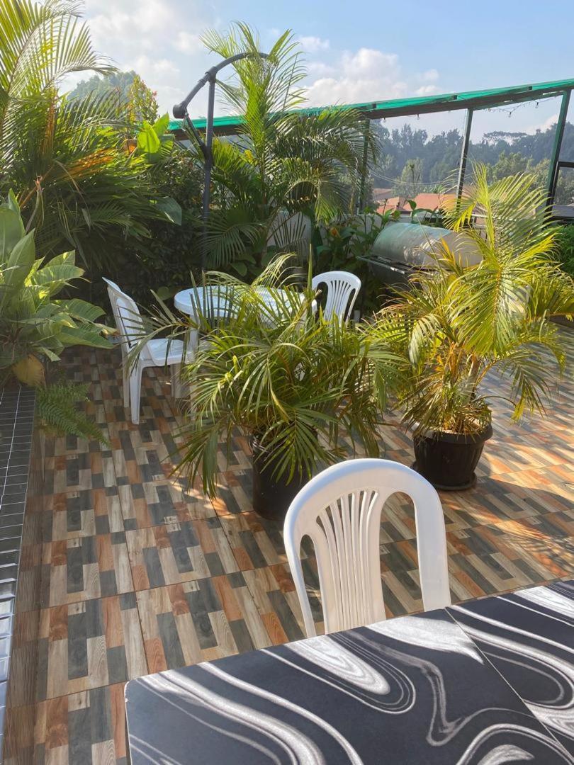 Javelin Hotel , Kampala, Uganda Tula Extérieur photo